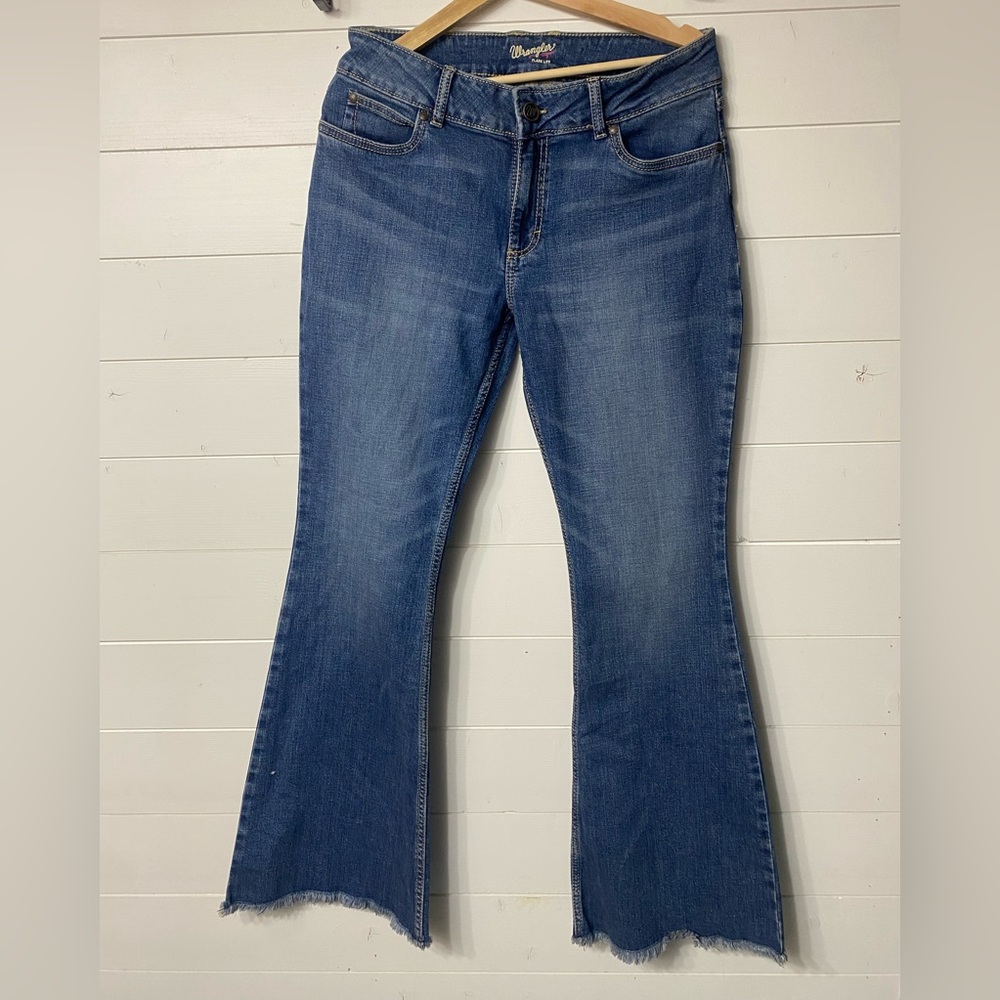 Wrangler Flare Leg pants!